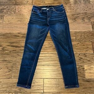 Vervet By Flying Monkey Ankle Skinny Size 28